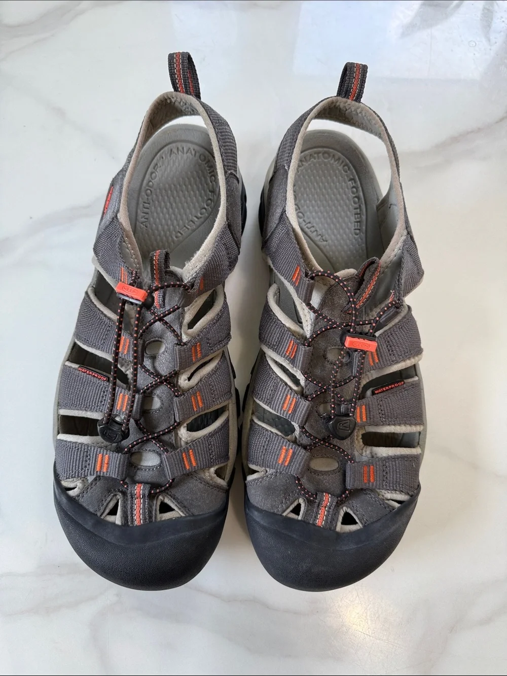 Keen durable closed